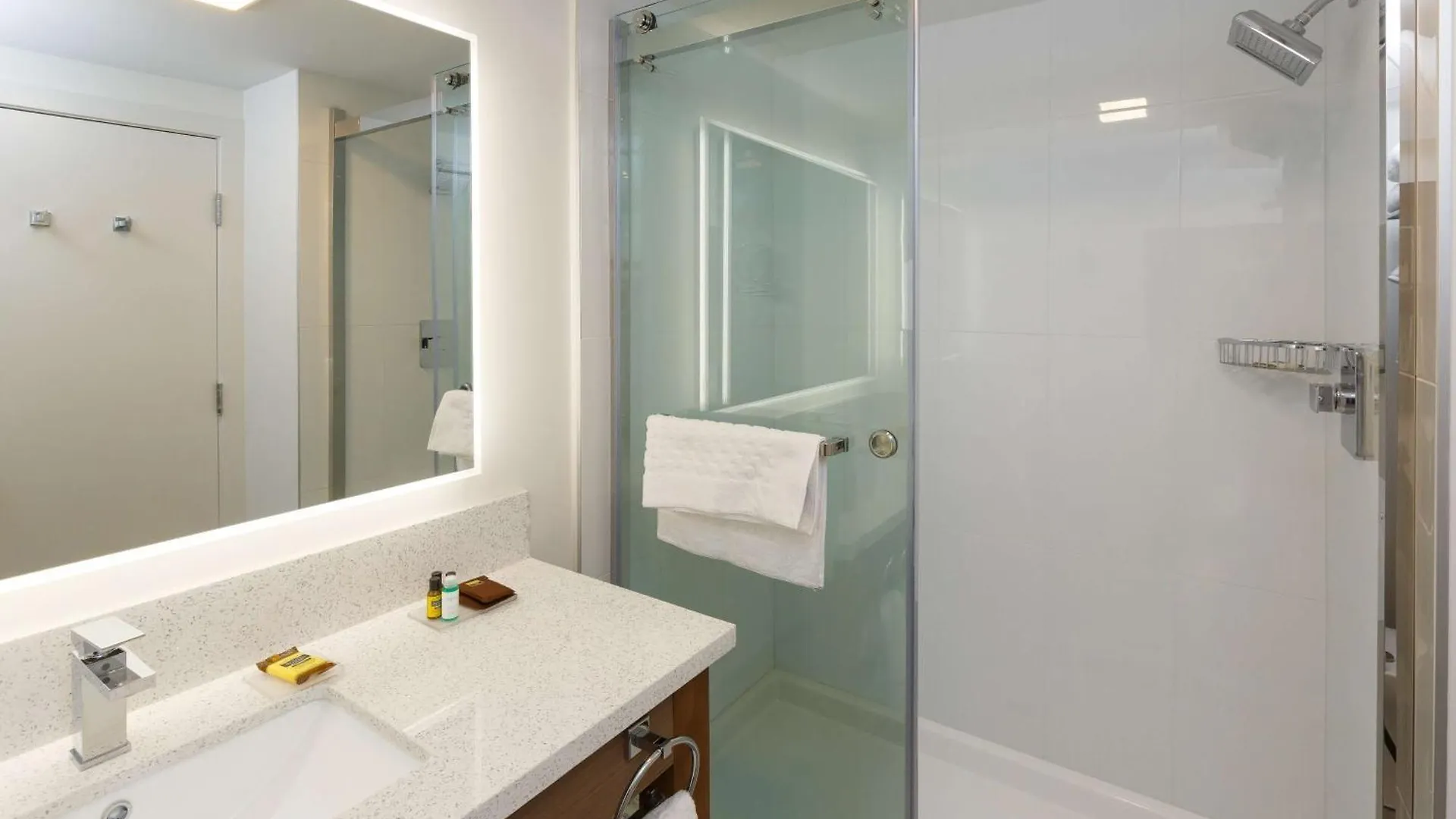 Hotel Executive Residency By Best Western Calgary City View North