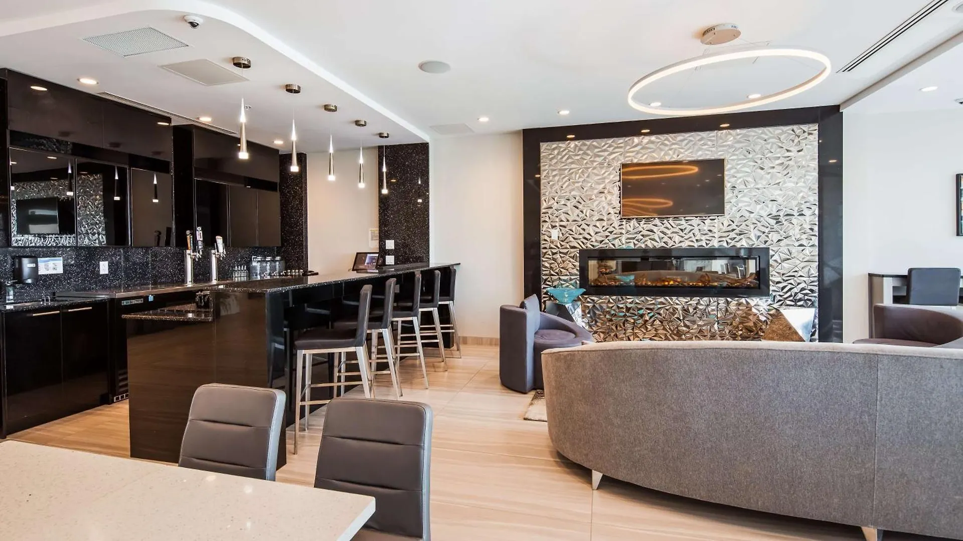 Hotel Executive Residency By Best Western Calgary City View North